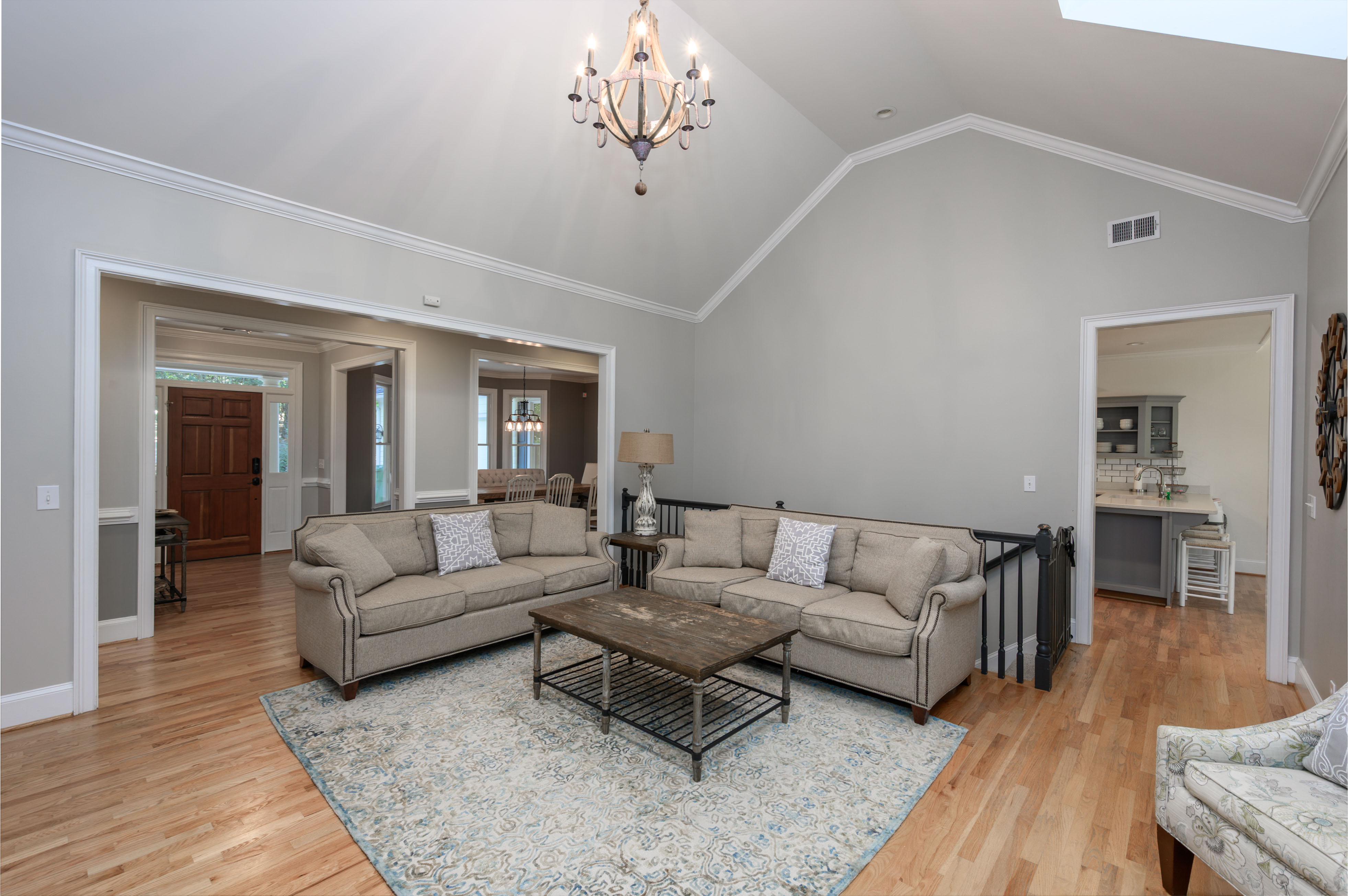 1021 Fleming's Knoll image 11